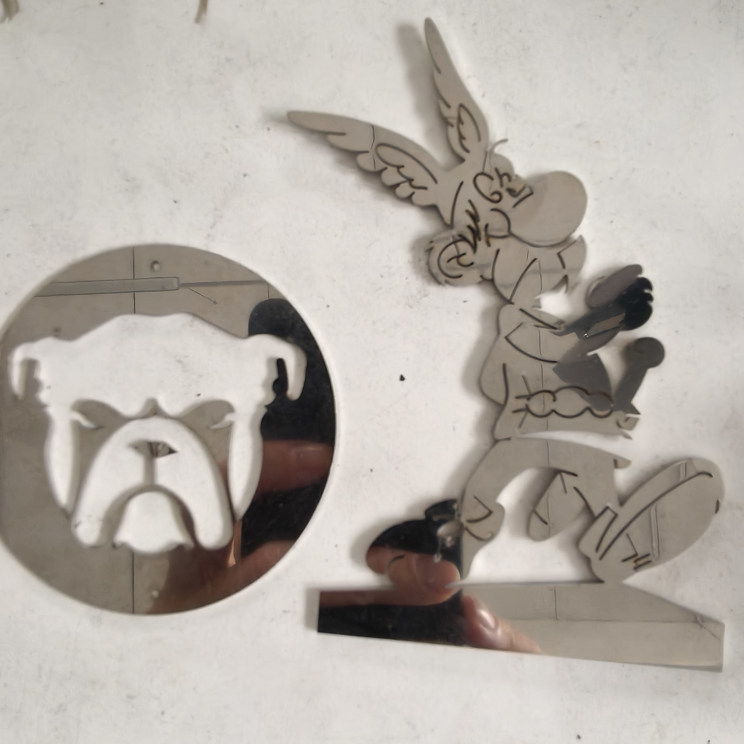 Scintille da taglio laser su lamiera spessa